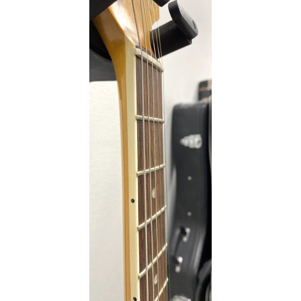 (BRUGT) Fender Kurt Cobain Road Worn Jaguar 2012 3 color Sunburst
